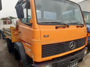 Mercedes Benz 2000