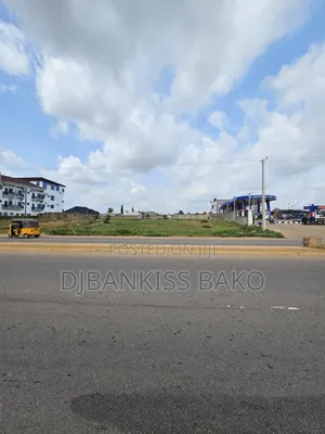 Land for Sale New Road / Yakowa