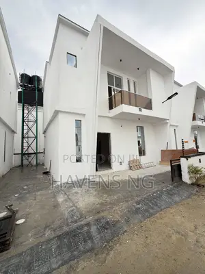 4bdrm Duplex in Ikota for sale