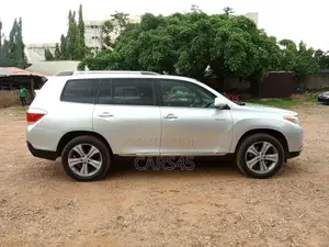 Toyota Highlander 2012 Silver