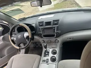 Toyota Highlander 2013 Silver