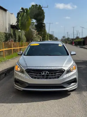 Hyundai Sonata Sport Sedan FWD (2.4L 4cyl 6A) 2017 Silver