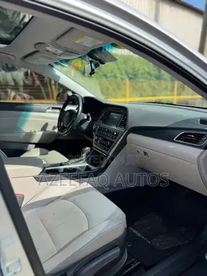 Hyundai Sonata Sport Sedan FWD (2.4L 4cyl 6A) 2017 Silver