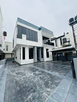 5bdrm Duplex in Ikota for sale
