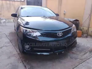 Toyota Camry SE 4dr Sedan (2.5L 4cyl 6A) 2012 Black