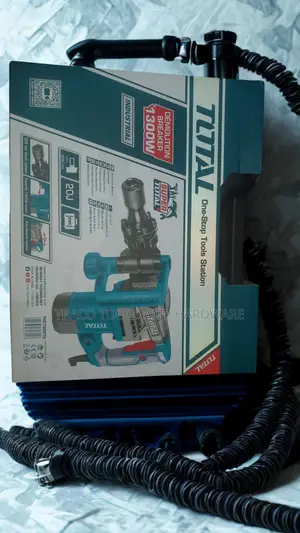 Total Tools Industrial 1300w Demolition Breaker