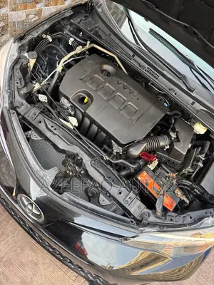 Toyota Corolla XLE 4dr Sedan (1.8L 4cyl CVT) 2017 Black
