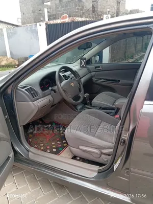 Toyota Camry 2005 Gray