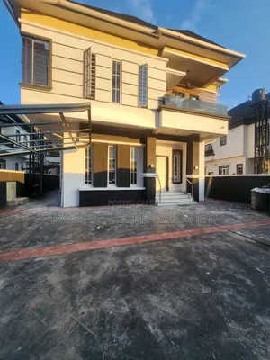 Studio Apartment in Ikota for rent