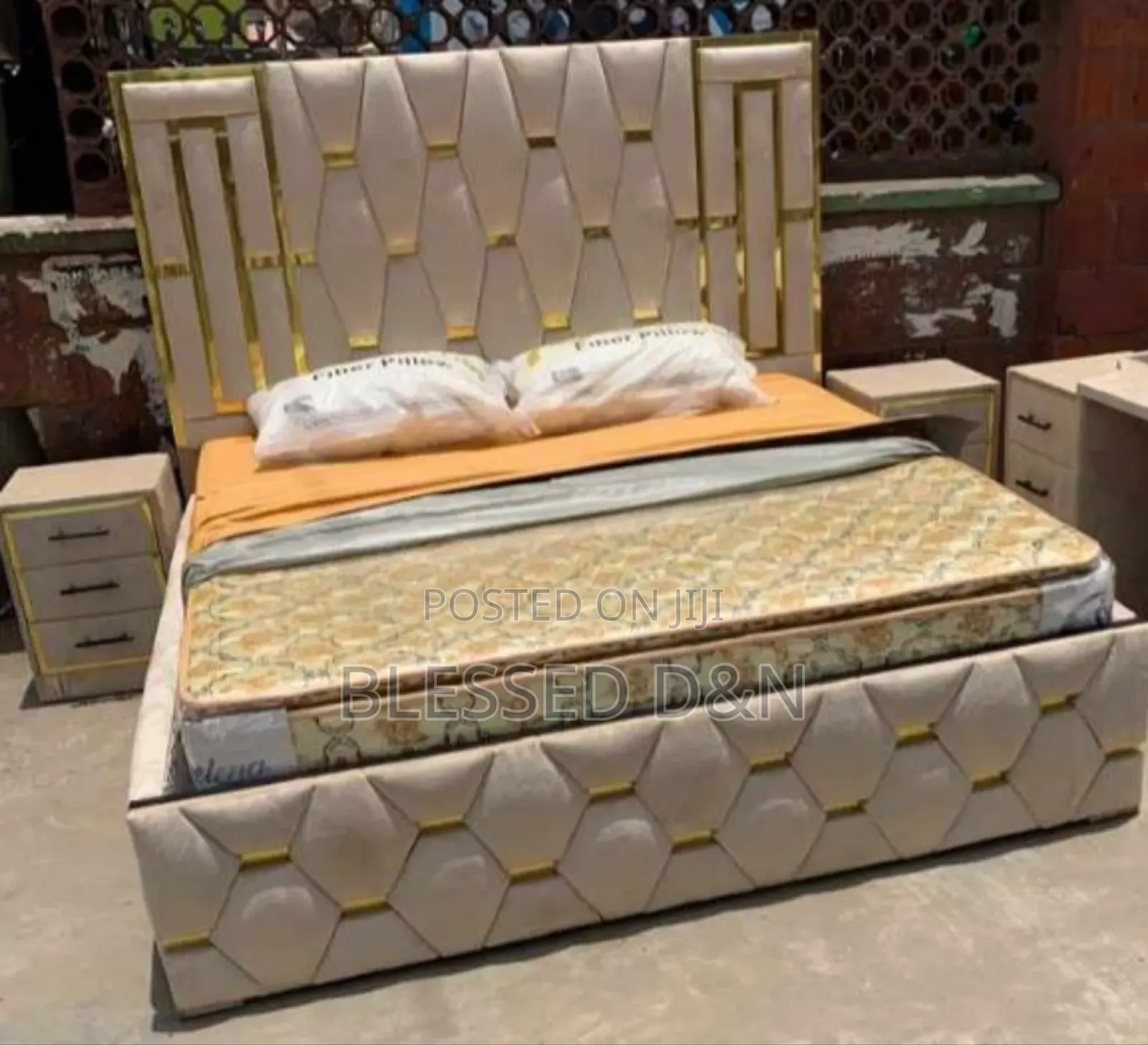 High Quality Standard Luxury Bed Frame