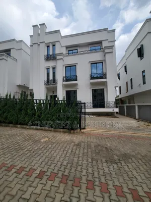 7bdrm Duplex in Asokoro for rent