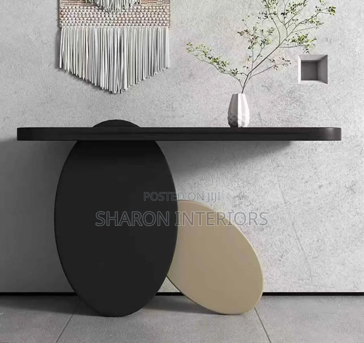 Unique Console