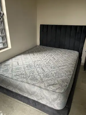 Bed Frame/Mattrass