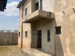 4bdrm Duplex in Arapaja Estate, Ibadan for sale