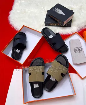 Hermes Quality Palm Available in Suede and Leather Design