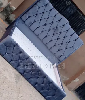 Luxury 6/6 Upholstery Padded Bed Frame