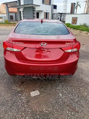 Hyundai Elantra GLS Sedan FWD (1.8L 4cyl 6M) 2013 Burgundy