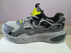 Modern Unisex Fashion Sneakers- Size 40