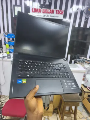 Laptop MSI GS66 Stealth 11UH 32GB Intel Core i7 SSD 1T