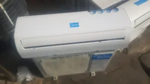 1.5hp Midea Tokunbo Air Conditioner Very Clean