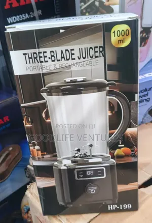 Three- Blades Portable and Rechargeable Juicer