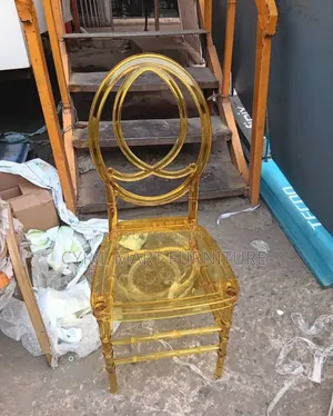 Acrylic Doir Back Chair Transparent