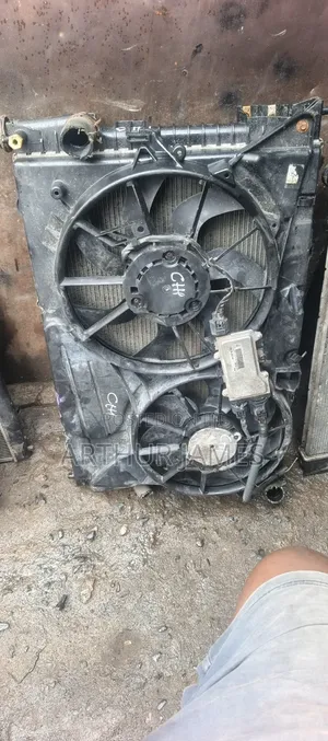 Complete Radiator Ford Explorer 2014/2017