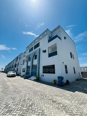 4bdrm Duplex in Ikota for rent