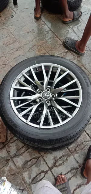 Original Follow Come Rim and Tyre for Rx350 Lexus