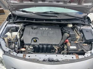 Toyota Corolla XLE 4dr Sedan (1.8L 4cyl 4A) 2010 Silver