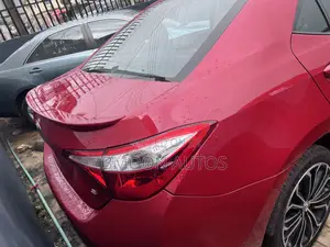 Toyota Corolla S Premium 4dr Sedan (1.8L 4cyl CVT) 2015 Red