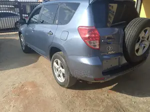 Toyota RAV4 200 4X4 Automatic 2008 Blue