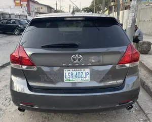 Toyota Venza Limited 4dr Wagon AWD (3.5L 6cyl 6A) 2015 Gray