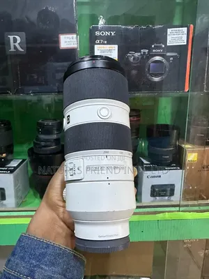 Sony Lens 70-200mm 
F2.8
Gm Oss