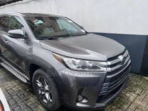 Toyota Highlander Limited Platinum 4x4 V6 (3.5L 6cyl 8A) 2018 Gray