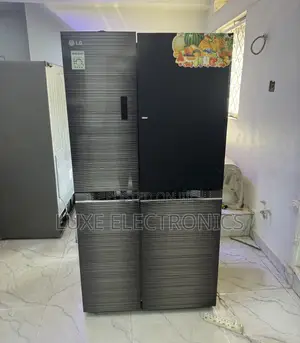Lg 900liters Inverter Side by Side Refrigerator With Glass Exterior