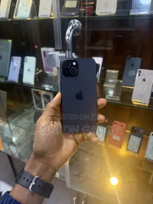 Apple iPhone 15 128 GB Black