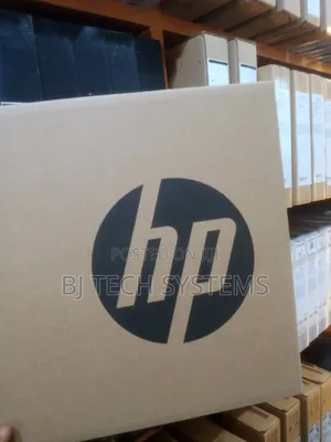 New Laptop HP 250 G10 8GB Intel Core i5 SSD 512GB