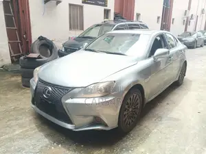 Lexus IS 2006 Blue
