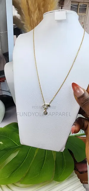 Dainty Star Necklace