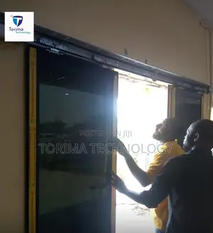 Automatic Frameless Sensor Door Installation