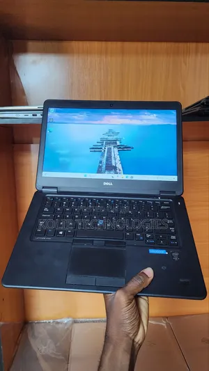 Laptop Dell Latitude E7450 8GB Intel Core i5 SSD 256GB