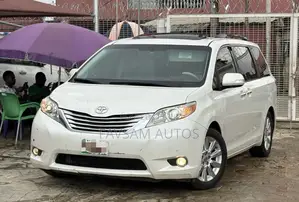 Toyota Sienna 2015 White