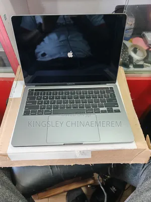 Laptop Apple MacBook Pro 2020 8GB Intel Core i7 SSD 512GB