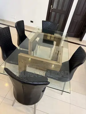 Dinning Table With Chairs