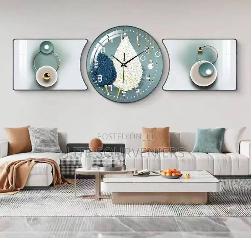 3in1 Wall Clock With Decor