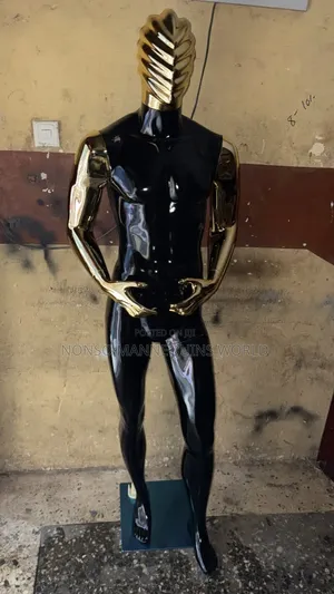 Spider Head Black and Gold Male Display Chrome Mannequin