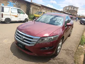Honda Crosstour 2010 Red