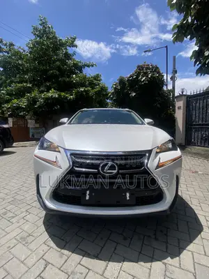 Lexus NX 200t FWD 2017 White
