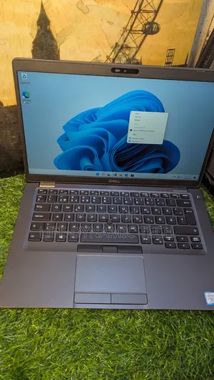 Laptop Dell Latitude 5400 8GB Intel Core i7 SSD 256GB